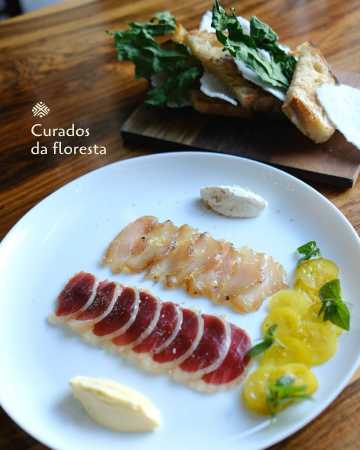 ENCONTRO ENTRE O ANCESTRAL E O CONTEMPORÂNEO - CAXIRI