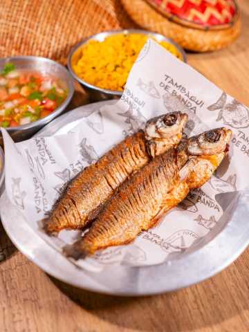 BORA DE SARDINHA BEM FRITINHA? TAMBAQUI DE BANDA
