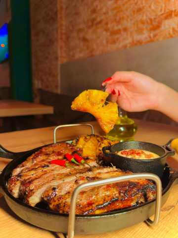 A MELHOR CULINÁRIA NO ALMOÇO - BRAVO BAR 