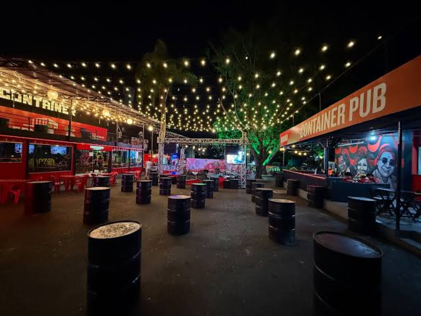 Container Pub 