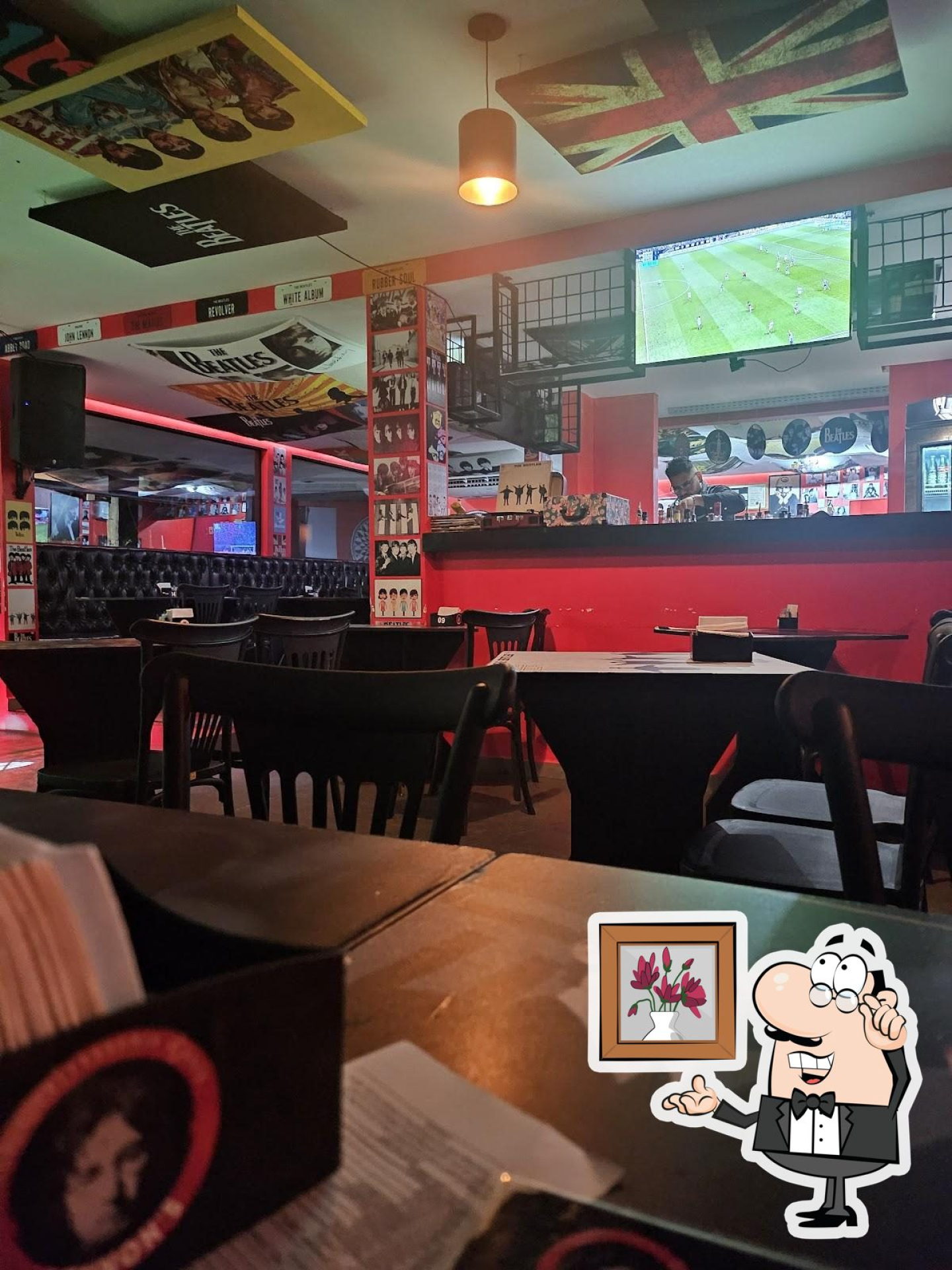 Lennon’s Pub, Gastronomia & Rock